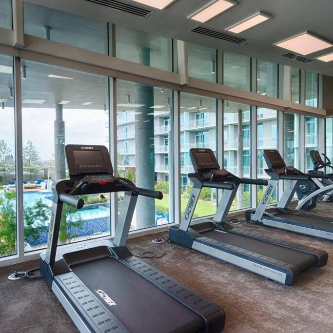Luxury Highrise In Midtown - Skyline Views And Chic Decor Daire Houston Dış mekan fotoğraf