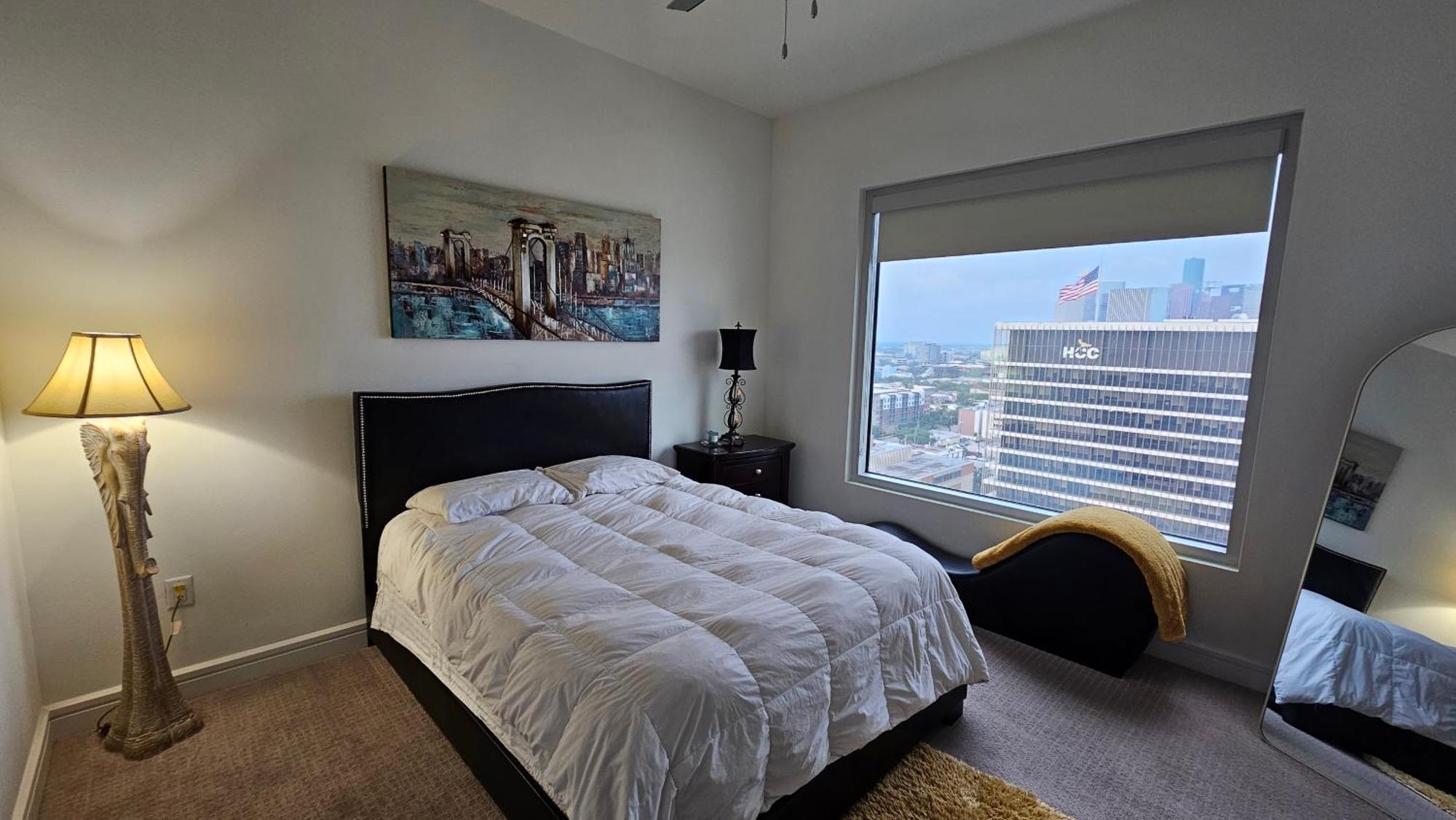 Luxury Highrise In Midtown - Skyline Views And Chic Decor Daire Houston Dış mekan fotoğraf
